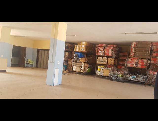 400M² WAREHOUSE TO LET IN CITY & SUBURBAN