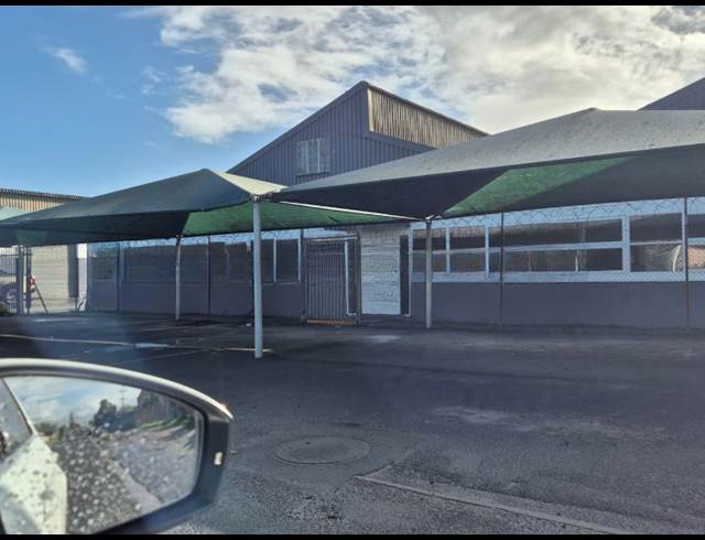 2,080M² WAREHOUSE TO LET IN BLACKHEATH INDUSTRIAL