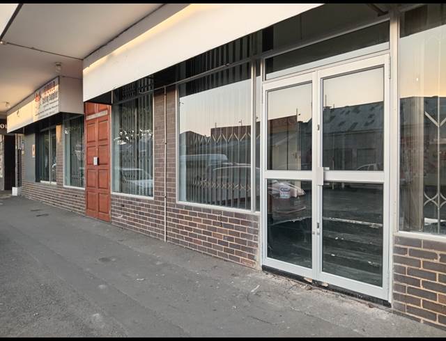 98M² RETAIL TO LET IN STAMFORD HILL