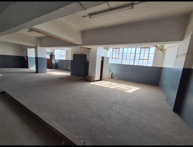 400M² WAREHOUSE TO LET IN DENVER