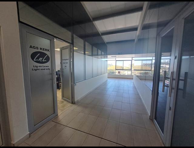 75M² OFFICE RENTED IN BALLITO CENTRAL
