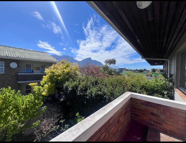 2 bed property to rent in KENILWORTH