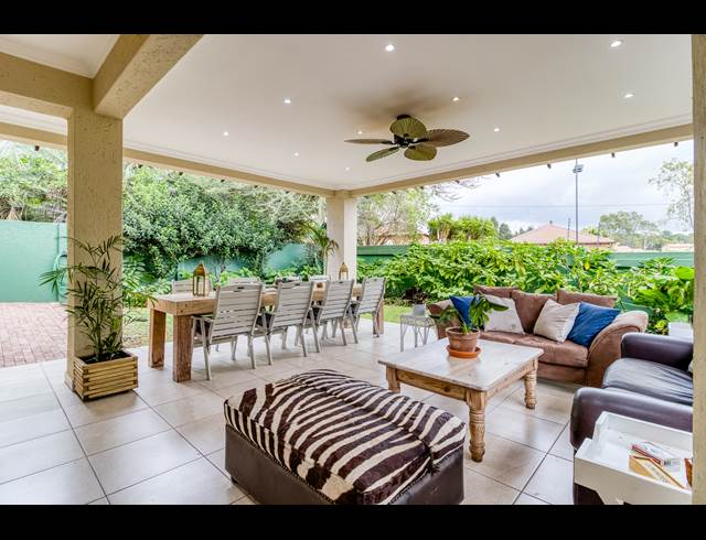 3 BEDROOM SECTIONAL TITLE RENTED IN NORTH RIDING