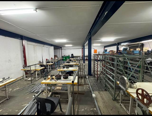 678M² WAREHOUSE TO LET IN CROWN