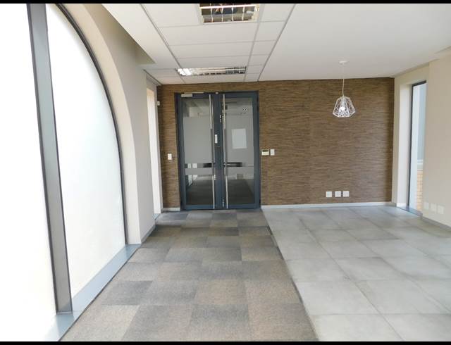 412M² OFFICE TO LET IN ILLOVO