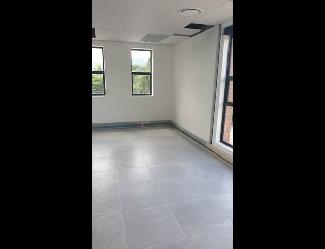 85M² OFFICE TO LET IN NELSPRUIT EXT 2