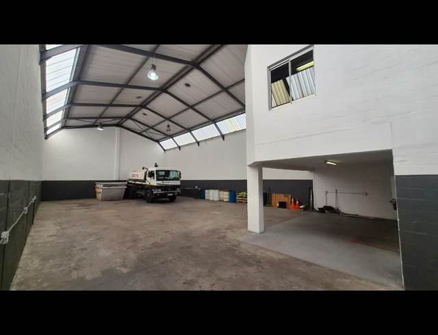 416M² WAREHOUSE TO LET IN KILLARNEY GARDENS