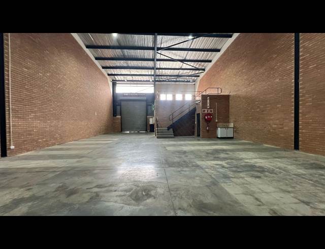 284.20M² WAREHOUSE TO LET IN DRIEHOEK