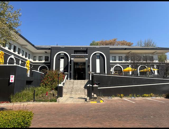 260M² OFFICE TO LET IN HYDE PARK
