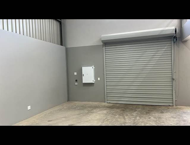 318M² WAREHOUSE TO LET IN RIVERSIDE PARK