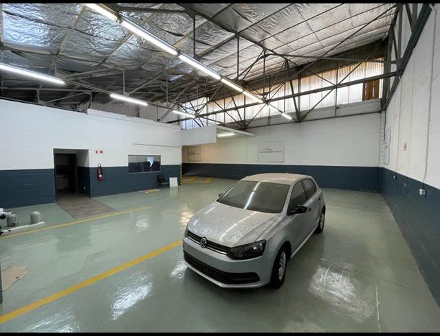 250M² WAREHOUSE TO LET IN PAARDEN EILAND