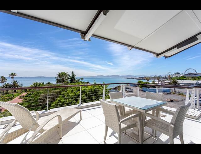 2 BEDROOM APARTMENT RENTED IN MOUILLE POINT