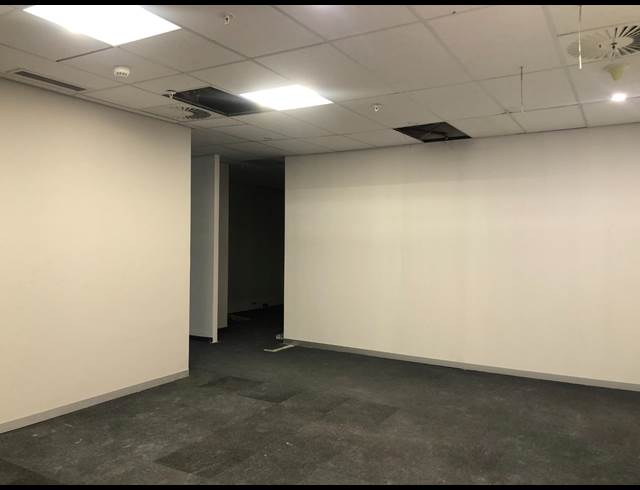 718M² OFFICE TO LET IN ROSEBANK