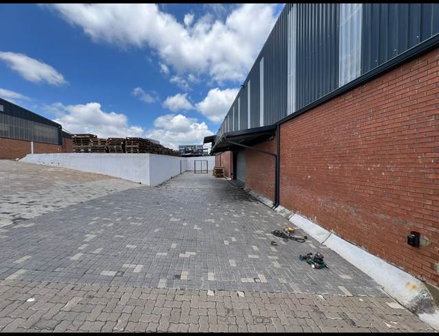 4,060M² WAREHOUSE TO LET IN SUNDERLAND RIDGE