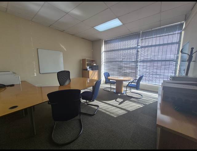 500M² OFFICE TO LET IN KRUGERSDORP CENTRAL