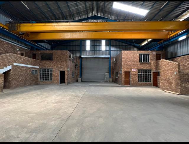 2,500M² WAREHOUSE TO LET IN GERMISTON SOUTH