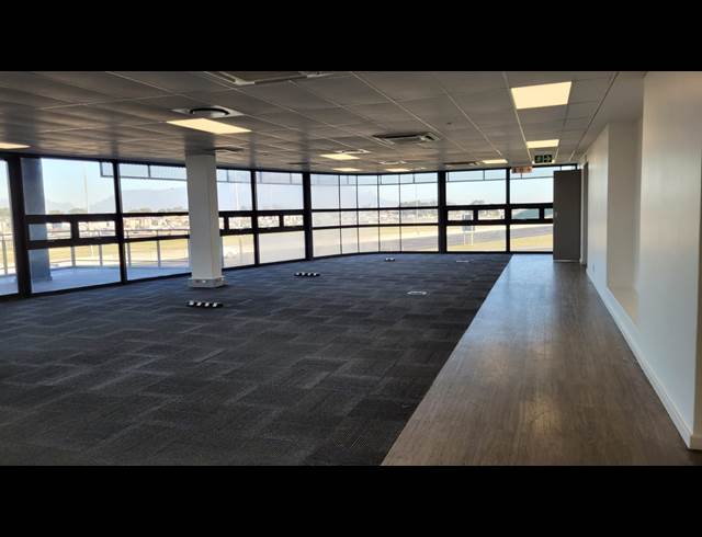 5,418M² WAREHOUSE TO LET IN AIRPORT INDUSTRIA