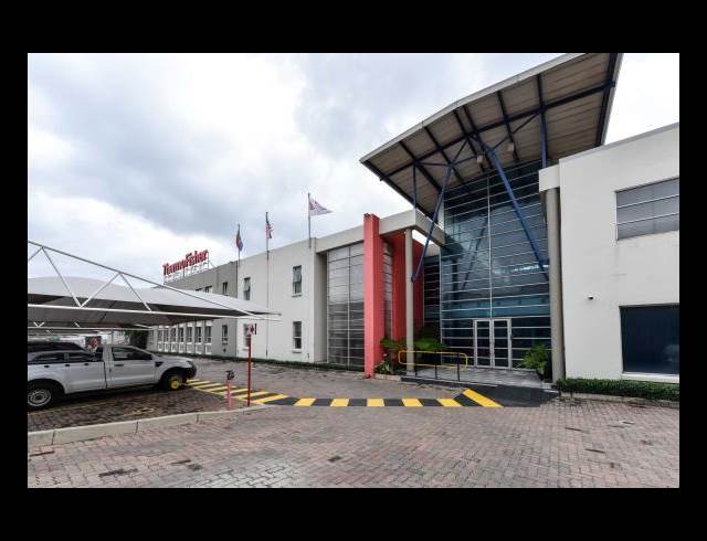 2,313M² FACTORY TO LET IN TUNNEY