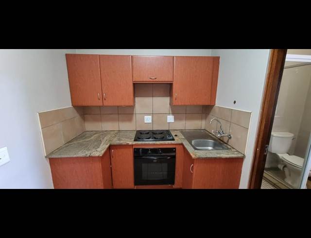1 BEDROOM PROPERTY TO RENT IN DASSIE RAND