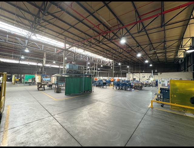 17,000M² WAREHOUSE TO LET IN ANDERBOLT