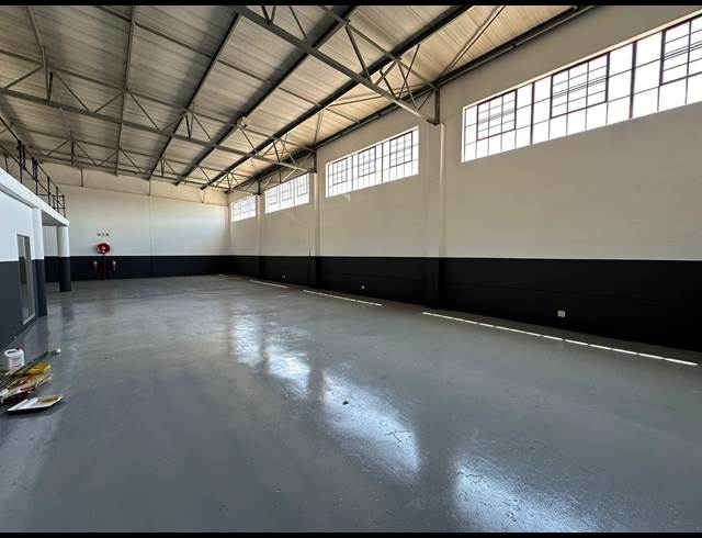 528M² WAREHOUSE TO LET IN STRIJDOMPARK