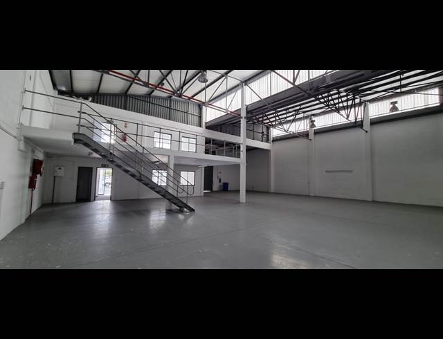 480M² WAREHOUSE TO LET IN AIRPORT INDUSTRIA