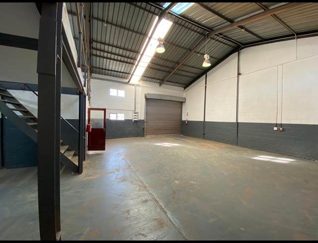 202M² WAREHOUSE TO LET IN EPPING INDUSTRIAL
