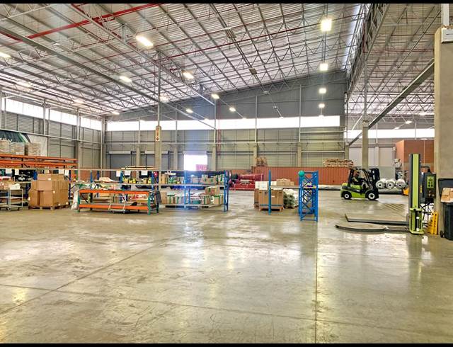 4,935M² WAREHOUSE TO LET IN TUNNEY