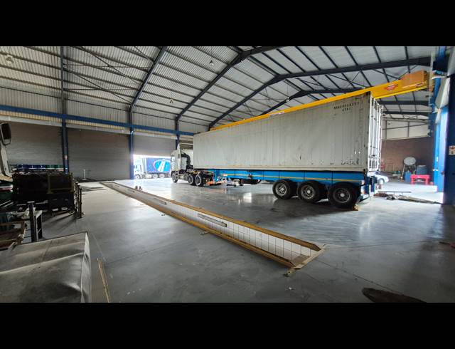 1,500M² FACTORY TO LET IN MOREHILL