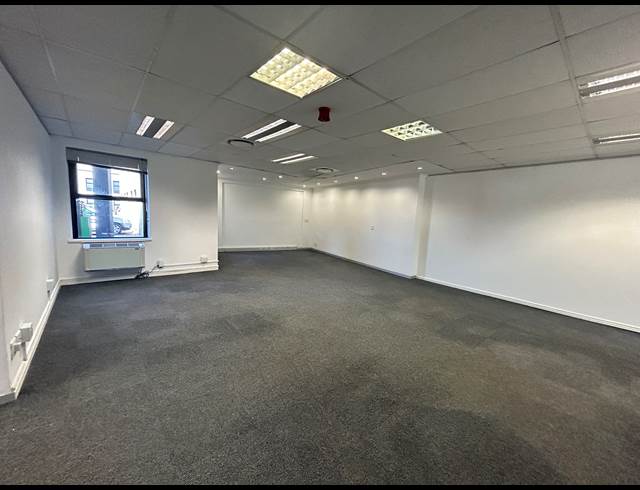 355M² BUILDING TO LET IN MOWBRAY