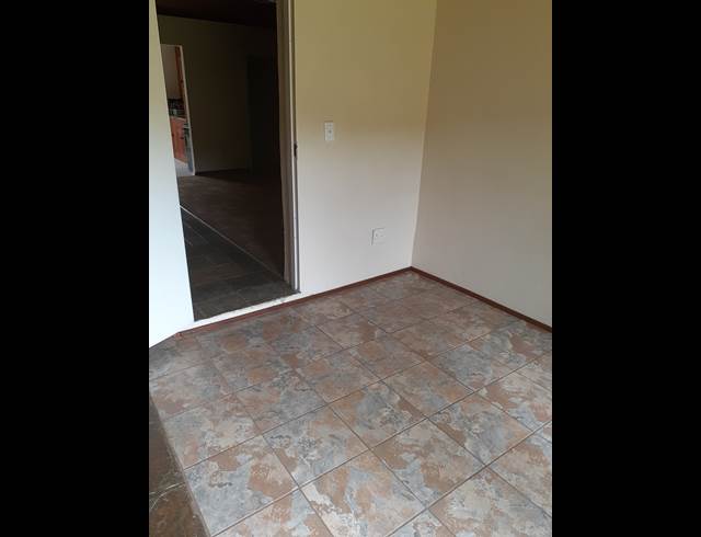 2 bed property to rent in NIETGEDACHT 535-JQ