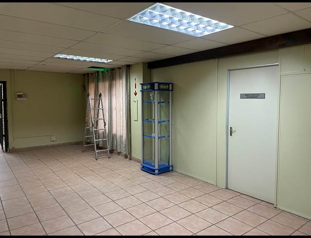 30M² OFFICE TO LET IN ELDORAIGNE