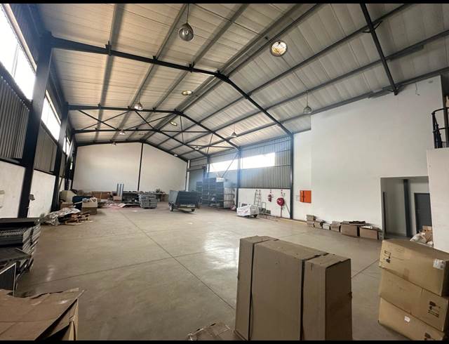 550M² WAREHOUSE TO LET IN MOREHILL