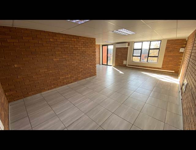 355M² WAREHOUSE TO LET IN HENNOPSPARK