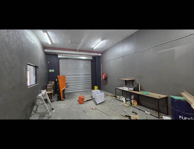 381M² RETAIL TO LET IN RIVERSIDE PARK