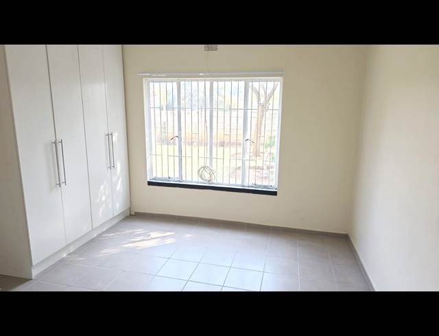 2 BEDROOM PROPERTY TO RENT IN DAGBREEK