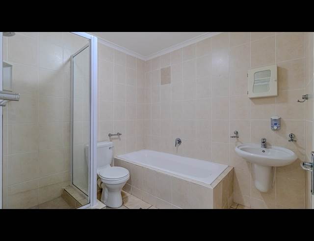 3 BEDROOM TOWNHOUSE TO LET IN BIG BAY