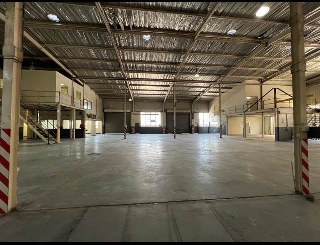 2,798M² WAREHOUSE TO LET IN STRIJDOMPARK