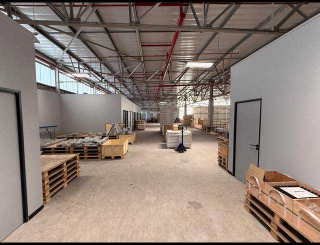 6,569M² WAREHOUSE TO LET IN BELLVILLE SOUTH INDUSTRIA