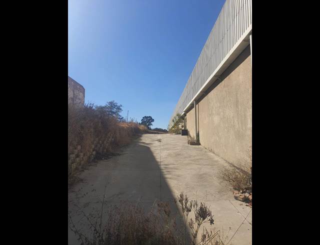 5,699M² WAREHOUSE TO LET IN ALBERTON NORTH