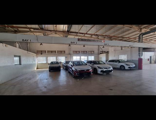 5,100M² WAREHOUSE TO LET IN LA ROCHELLE