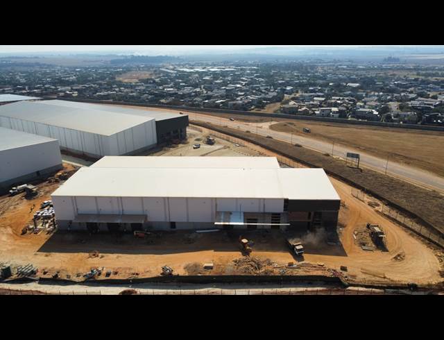 4,701M² WAREHOUSE TO LET IN WITFONTEIN