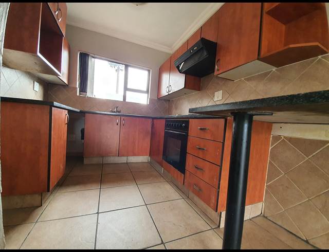 2 BEDROOM PROPERTY TO RENT IN BOKSBURG EAST