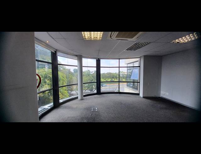 335M² OFFICE TO LET IN SANDHURST