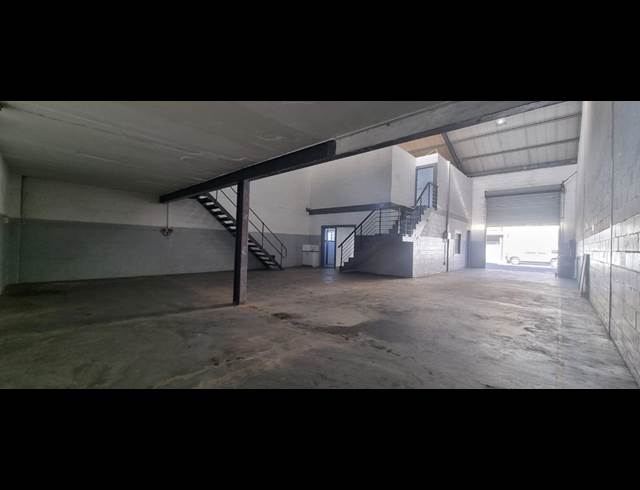 328M² WAREHOUSE TO LET IN AIRPORT INDUSTRIA
