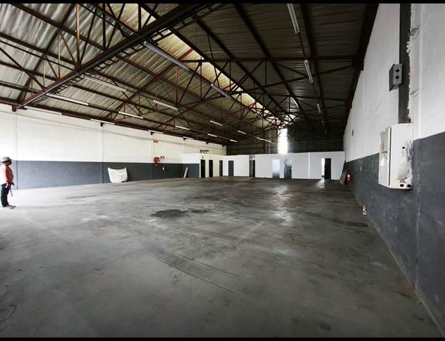 445M² WAREHOUSE TO LET IN ROBERTVILLE