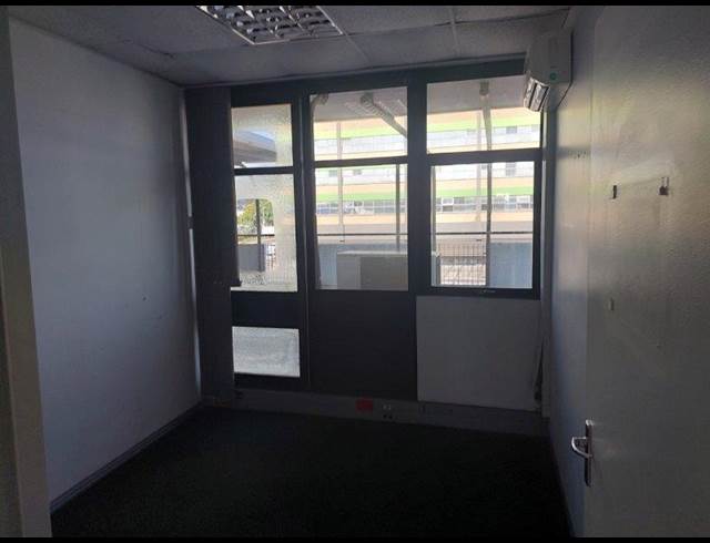 1,000M² FULL FLOOR TO LET IN PINETOWN CENTRAL
