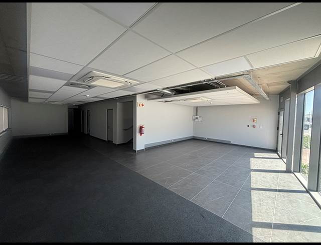 2,945M² WAREHOUSE TO LET IN BLACKHEATH INDUSTRIAL