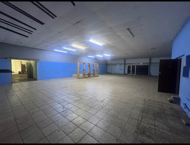 300M² WAREHOUSE TO LET IN WYNBERG
