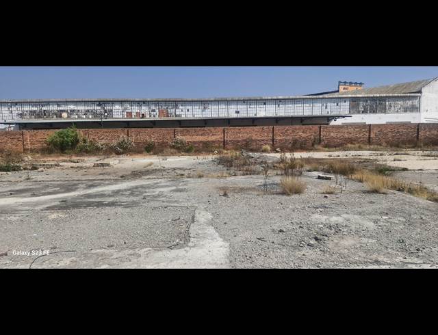 9,593M² VACANT LAND TO LET IN VILLAGE MAIN